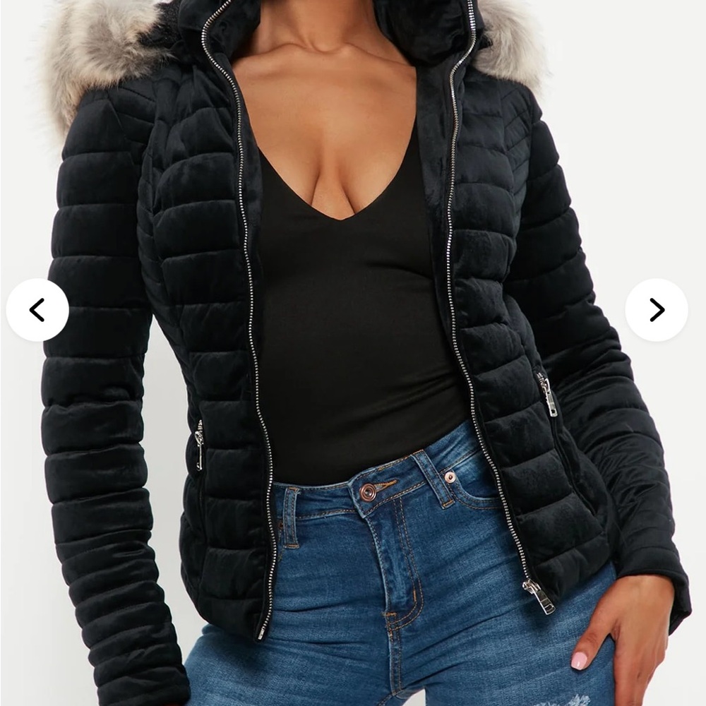 Fashion Nova Black Puffer Jacket with Fur Trim